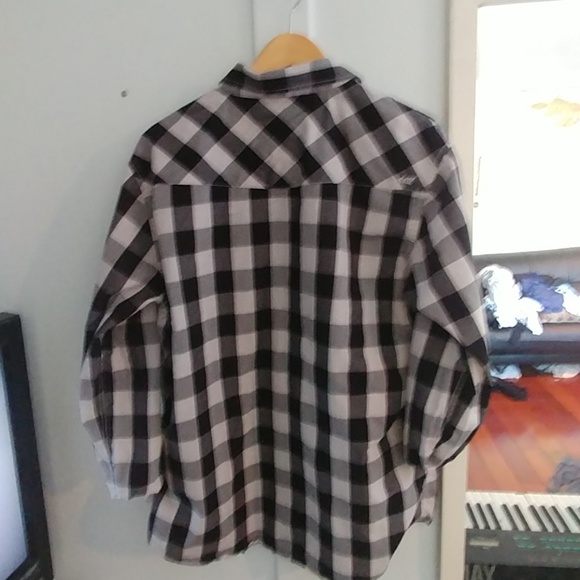 Shirt - Picture 3 of 3